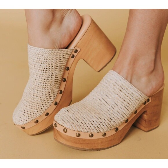 Free People Women Clog Shoes Tan Claudia CrochetBrass Studded Wood Sz 40 10